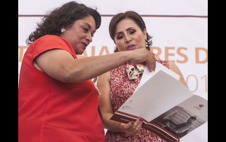 La titular de Sedatu, Rosario Robles, da continuidad a apoyos para vivienda y escrituras en Tlaxcala. SUN / C. R. Blanquet