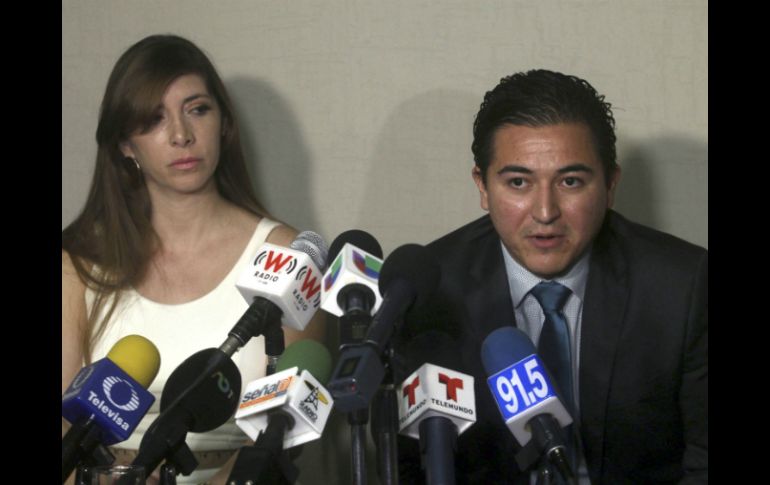 Johana Fonseca, hija del narcotraficante y el abogado Ernesto del Castillo ofrecieron una rueda de prensa. SUN / J. Mendoza