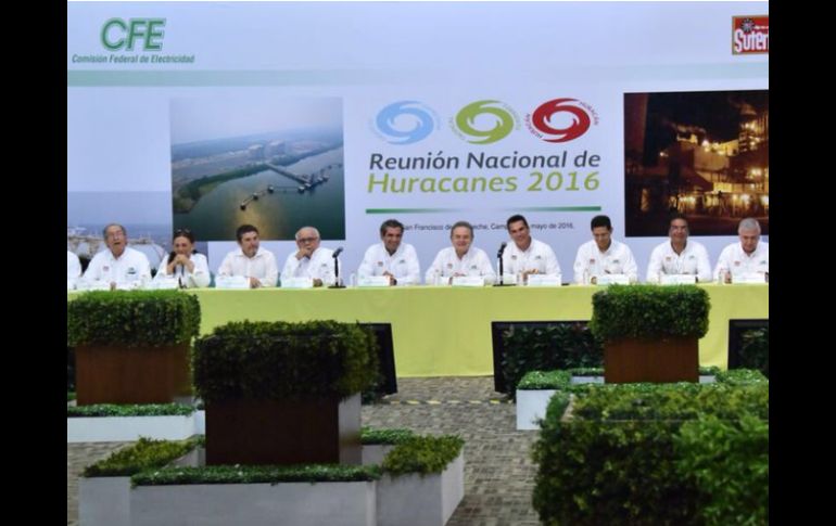 En la Reunión Nacional de Huracanes 2016, se destacó que al menos seis huracanes podrían impactar en México este año. TWITTER / @EnriqueOchoaR