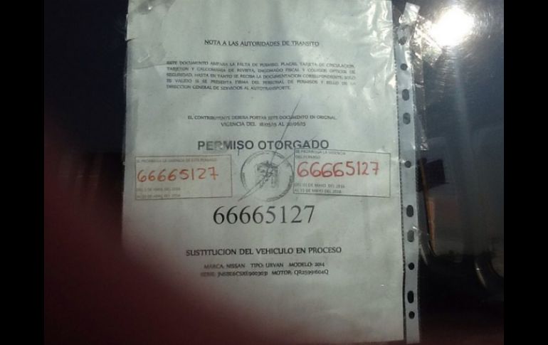 Jorge Arredondo Guillén exhibió en redes sociales la copia de uno de los permisos apócrifos. TWITTER / @JORGEARREDONDOG