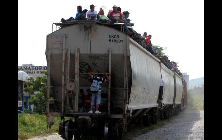Entre los rescatados se encuentran 21 personas salvadoreñas, once guatemaltecas y una ecuatoriana. También hay cinco menores. NTX / ARCHIVO