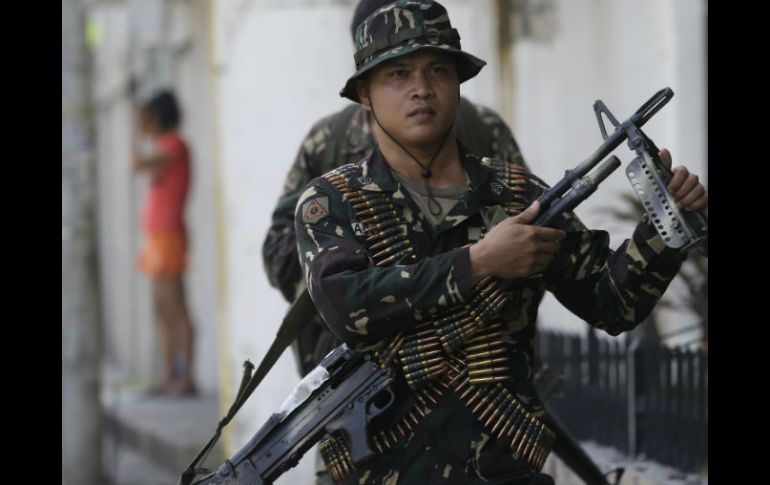 Durante los primeros cinco días de combate, las Fuerzas Armadas de Filipinas contabilizaron la muerte de 54 rebeldes. AP / ARCHIVO