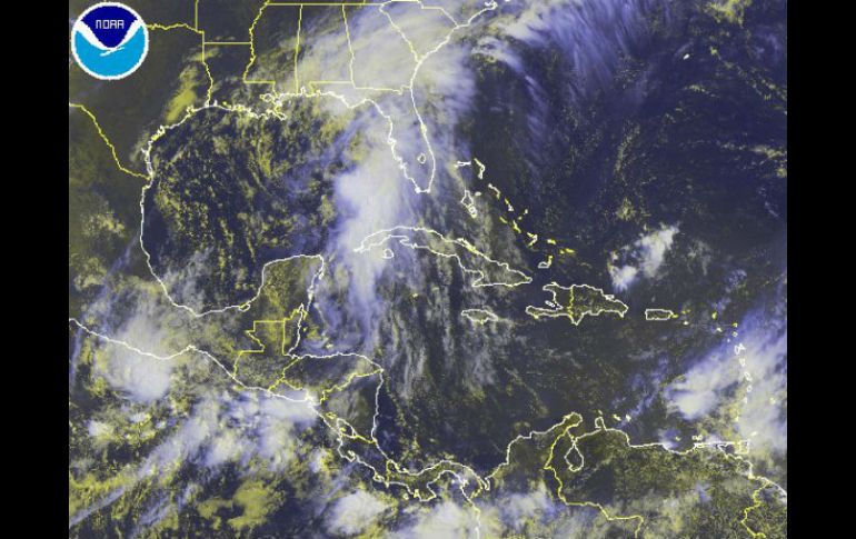 La tormenta tropical se desplaza rápidamente en dirección nornoreste con una velocidad de traslación de 26 kilómetros por hora. EFE /