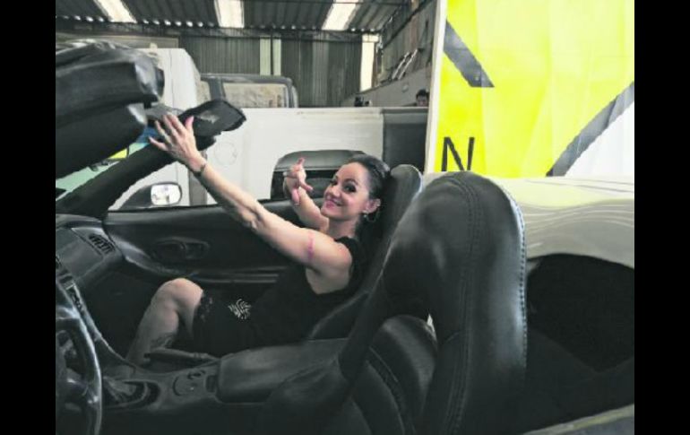 La sorpresa. El Corvette del esposo de Lola que será tuneado en el taller de Martín Vaca. ESPECIAL / CORTESÍA DISCOVERY