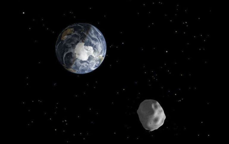 Expertos aseguran que la gran distancia que tiene con el ''Planeta Azul'' impide que sea considerado como un satélite. EFE / ARCHIVO
