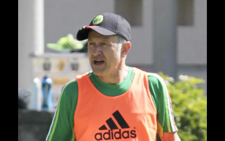 Antiguos dirigentes de la Selección piden que Osorio renuncie o sea despedido; otros, que se reflexione la situación. SUN /