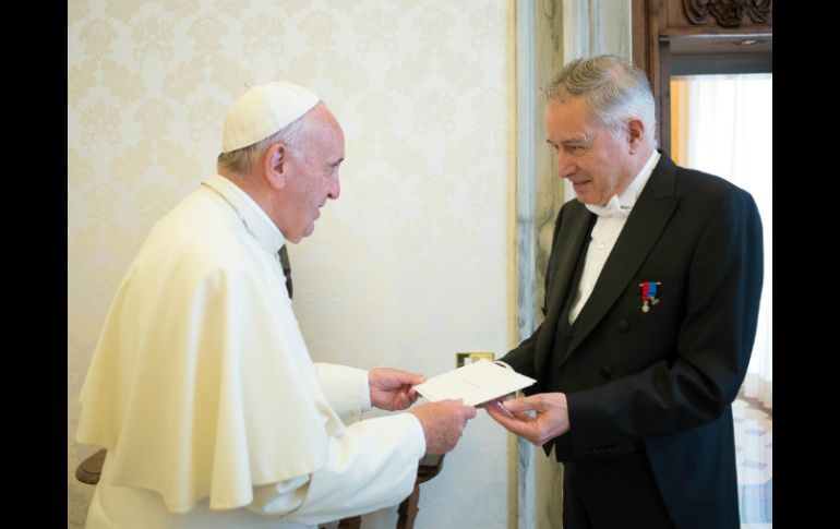 Luego de que ninguna de las partes quiso ceder, Philippe Zeller ya es el embajador de Francia en El Vaticano. AFP /