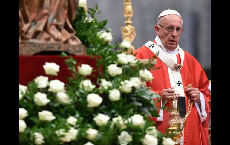 El cardenal aseguró que la causa de canonización de los niños mártires está muy avanzada por el papa Francisco. AFP / A. Pizzoli