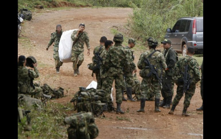 Organismos de seguridad estiman que alrededor de unos 700 guerrilleros de las FARC no querrán desmovilizarse. EFE / ARCHIVO