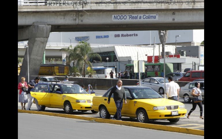 Con los nuevos registros, pondrán fin a la venta o traspaso ilegal de permisos de taxis. EL INFORMADOR / A. Camacho