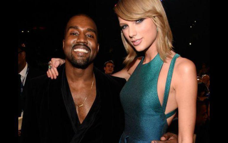 Parece ser que el pleito de Kanye West y Taylor, que inició desde 2009, no ha terminado. EFE / ARCHIVO