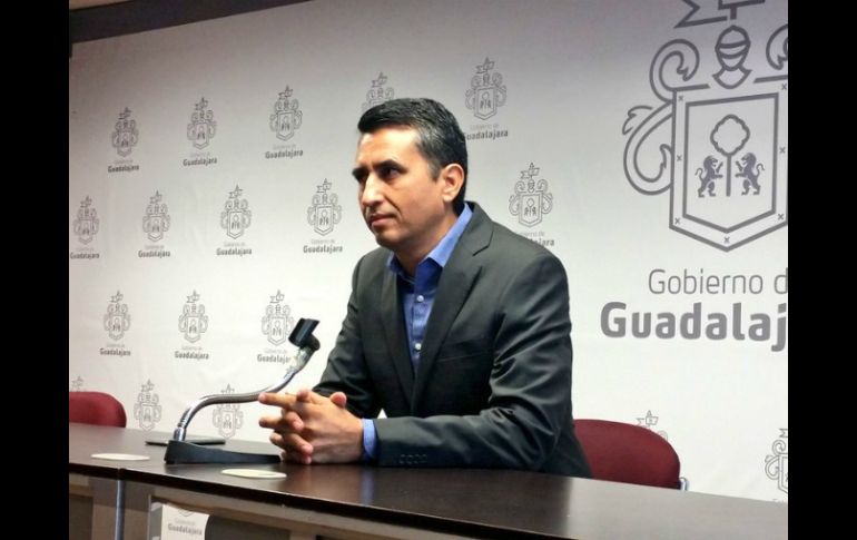 El director de Turismo, Martín Almádez presenta el programa Anda Guadalajara. TWITTER / @GuadalajaraGob