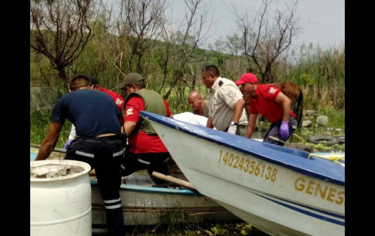 La víctima fue arrastrada una distancia aproximada de siete kilómetros aguas adentro de la Laguna de Chapala. ESPECIAL / Proteccion Civil Jalisco