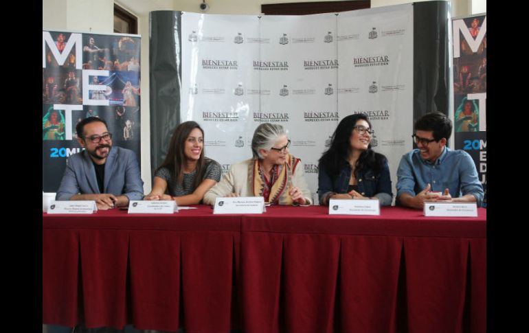 Juan Vázquez, Gabriela Escatel, Myriam Vachez, Verónica López y Aristeo Mora durante la presentación del programa. EL INFORMADOR / M. Vargas