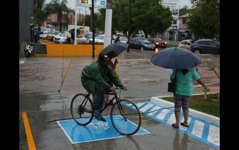 La Conagua recomienda a la población estar alerta ante posibles accidentes por las lluvias. EL INFORMADOR / R. Tamayo