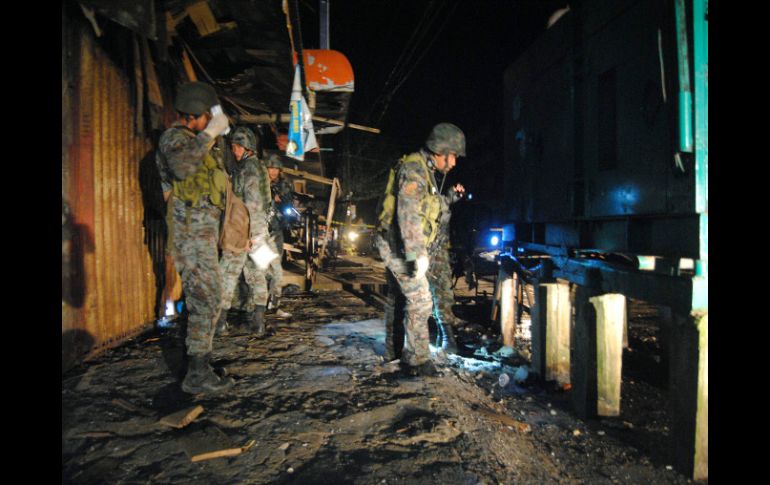 Filipinas declaró el lunes estado de emergencia nacional tras un atentado con bomba perpetrado por Abu Sayyaf en un mercado de Davao. AP / ARCHIVO