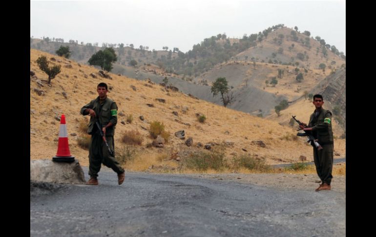 La detonación de explosivos al paso de convoyes militares es una de las tácticas más habituales del PKK. AFP / ARCHIVO