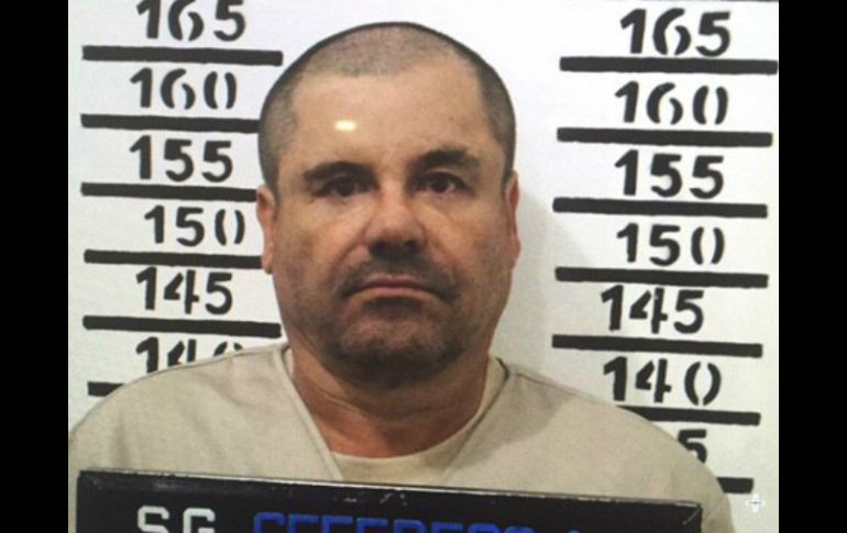 La defensa del 'Chapo' acusa que desde que lo recapturaron no se le permite salir de su celda y tampoco lo dejan hablar con nadie. AP / ARCHIVO