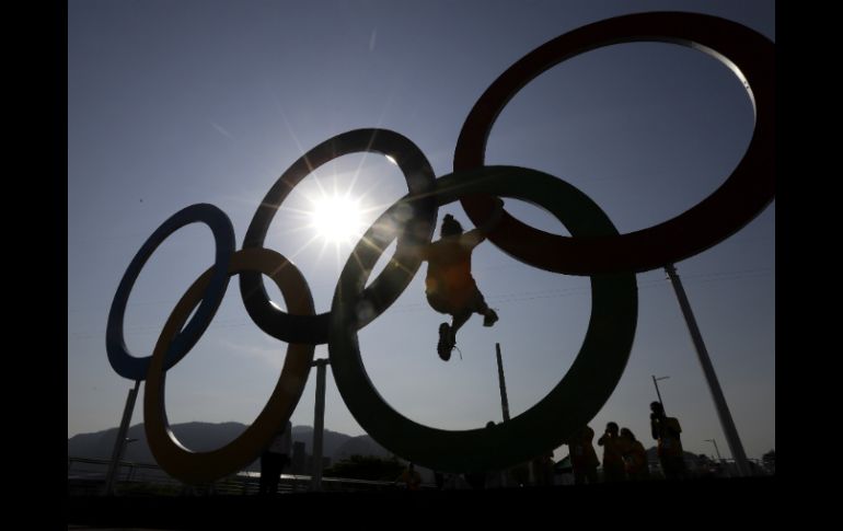 Una de las reglas del COI para atletas olímpicos es la de no apostar durante competencias. AP / ARCHIVO