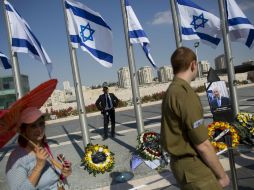En total, una treintena de representantes del Gobierno estadounidense viajarán al funeral de Peres. AP / O. Balilty
