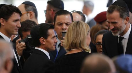 Peña Nieto destaca que su visita a Israel representa ''un tributo a la vida de Shimon Peres'' y a la buena relación entre las naciones. AFP / T. Coex