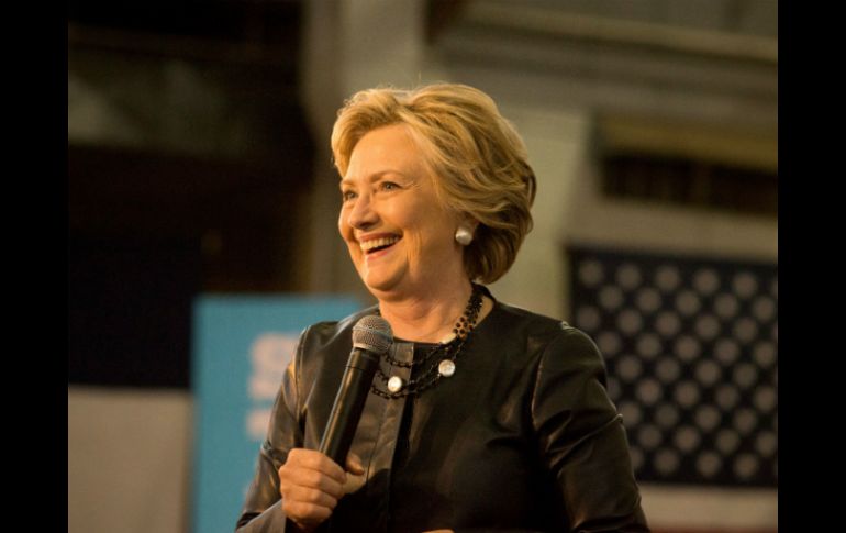 Clinton se ha visto beneficiada de la implosión de la campaña del magnate en los últimos días. AFP / T. Stroomer