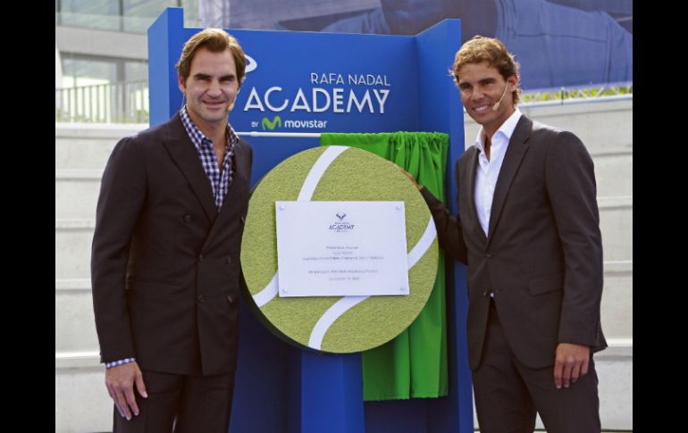 ''Ni a Roger ni a mí se nos ha olvidado jugar al tenis y estamos trabajando para volver a competir al más alto nivel'', dijo Nadal. EFE / J. Grappelli