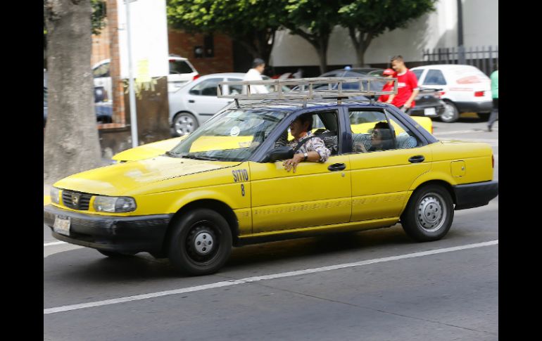 Los taxistas deberán acudir al módulo instalado en Calle 2. EL INFORMADOR / ARCHIVO