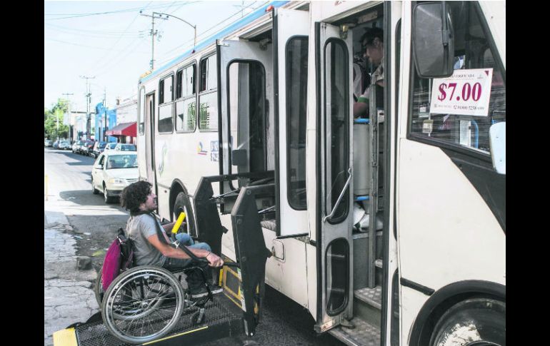 Diputados buscan que el transporte público gratuito sea universal para grupos vulnerables. EL INFORMADOR / R. Tamayo