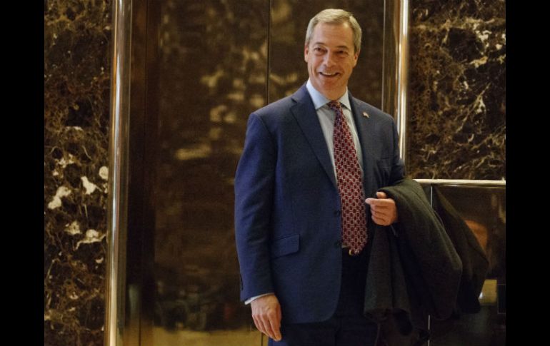 El líder interino del UKIP dijo que fue 'un gran honor' reunirse con Trump. AP / E. Vucci