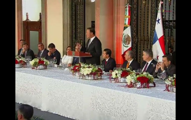 Juan Carlos Varela encabezó el desayuno de trabajo entre empresarios de México y de Panamá. TWITTER / @PresidenciaMX