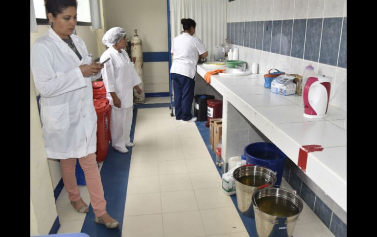 A causa de la escasez de agua, se postergan cirugías en los hospitales de Bolivia. AFP / A. Raldes