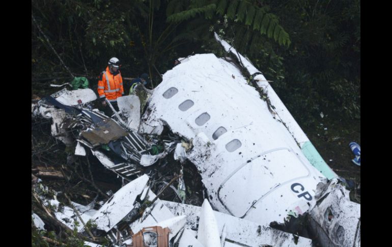 La Aeronáutica Civil de Colombia confirma el sexto superviviente del avión accidentado. AP / L. Benavides