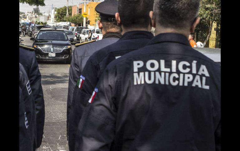 Este martes 20 policías estatales acudieron al Congreso del estado para exigir a los diputados legislar a favor de los policías. EL INFORMADOR / ARCHIVO