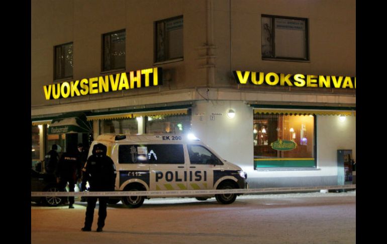 El crimen sucedió la noche del sábado frente a un restaurante local. AP / H. Rissanen