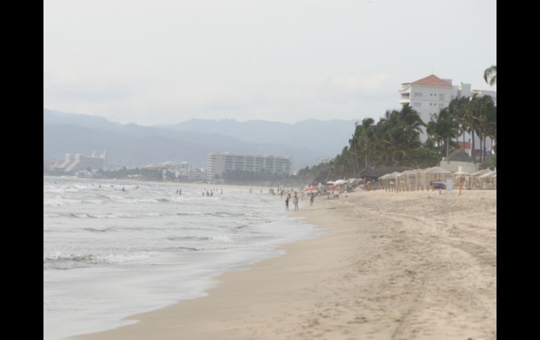Afirman que los paseantes nacionales y extranjeros pueden visitar las playas mexicanas con seguridad. EL INFORMADOR / ARCHIVO