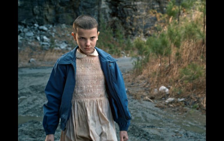 Millie Bobby Brown es Eleven en 'Stranger things', una de la series del año. ESPECIAL /