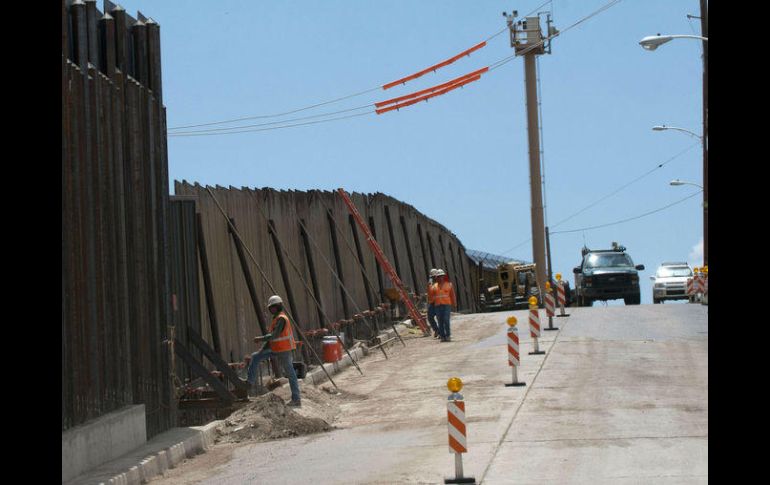 Hodgson, ofreció enviar reos a la frontera de Estados Unidos con México para ayudar al presidente electo a construir un muro ahí. EFE / ARCHIVO