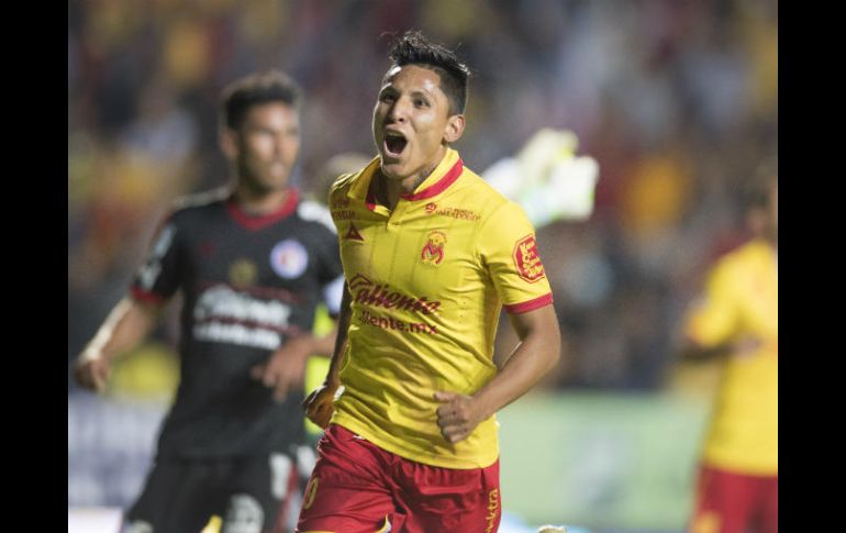 Raúl Ruidíaz celebra el gol que selló la victoria. MEXSPORT / O. Martínez