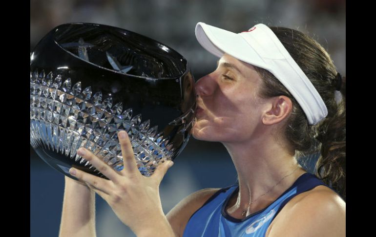 Konta gana por primera vez el certamen australiano en su carrera y consiguió su segundo título como profesional del WTA. AP / R. Rycroft