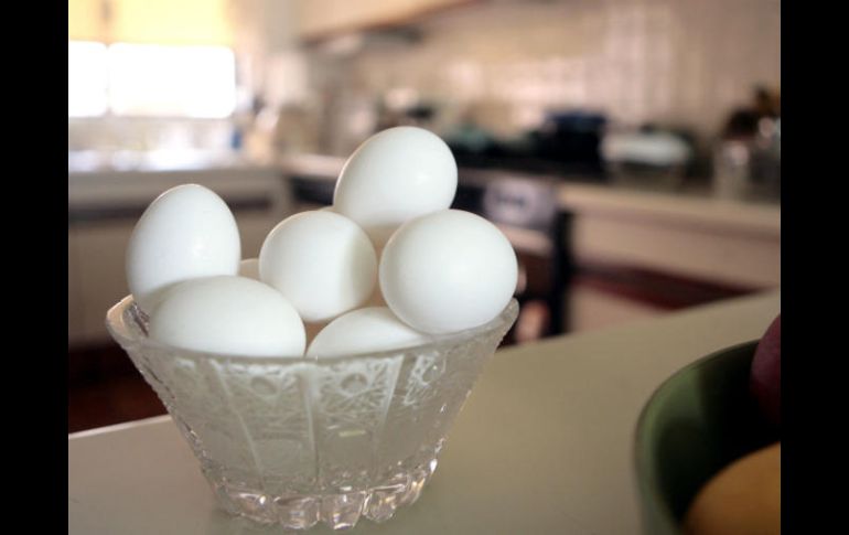 En un estudio, los dietistas que comían huevos en el desayuno se sentían más llenos y perdían más peso. EL INFORMADOR / ARCHIVO