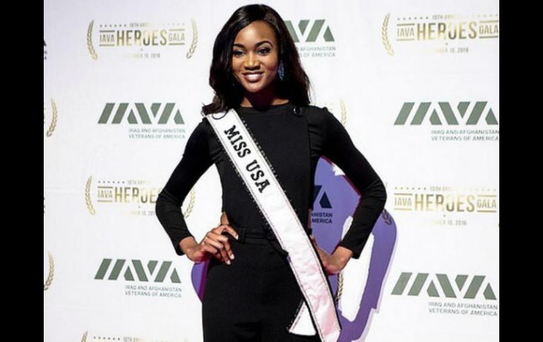 Deshauna Barber es la primera soldada nombrada Miss USA. INSTAGRAM / missusa