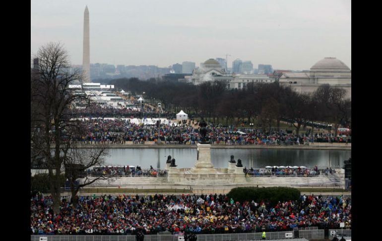Además de los mil invitados, se espera que miles de personas se reúnan en los alrededores del Capitolio. AFP / C. Somodevilla