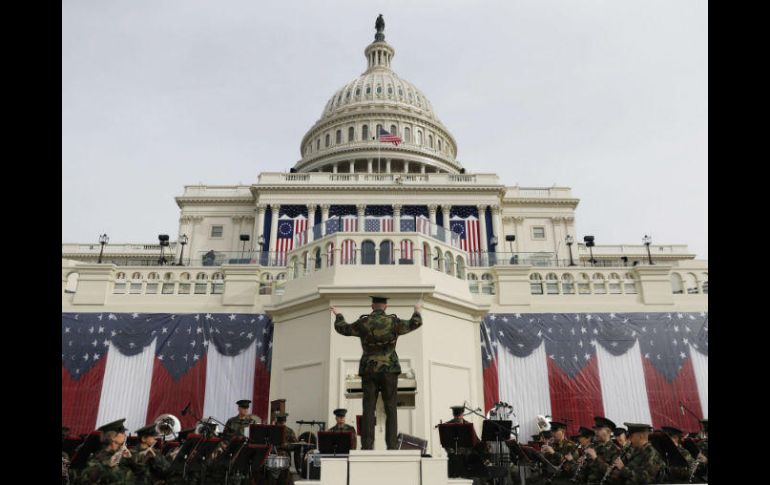 Después de tomar café con Barack y Michelle Obama, se dirigirán todos al Capitolio donde tendrá lugar la ceremonia de juramentación. AP / A. Brandon