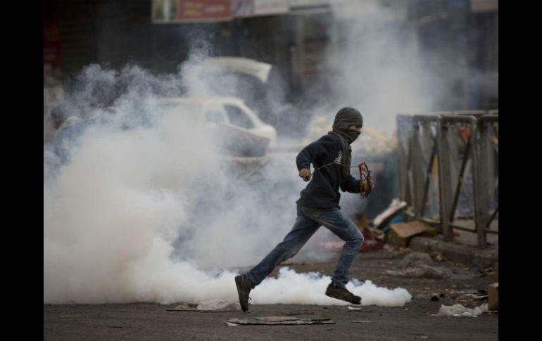 Las fuerzas israelíes emplearon munición real para dispersar a los manifestantes que les lanzaron piedras y cócteles incendiarios. AP / ARCHIVO