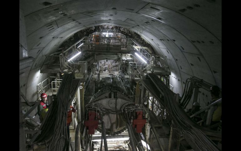 La tuneladora tiene pendiente perforar dos mil 144 metros. Se espera que en septiembre llegue a Plaza de la Bandera. EL INFORMADOR / ARCHIVO