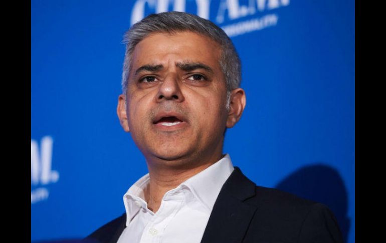 'Bajo tales circunstancias no deberíamos estar recibiéndolo con alfombra roja', declaró el alcalde londinense. AFP / ARCHIVO