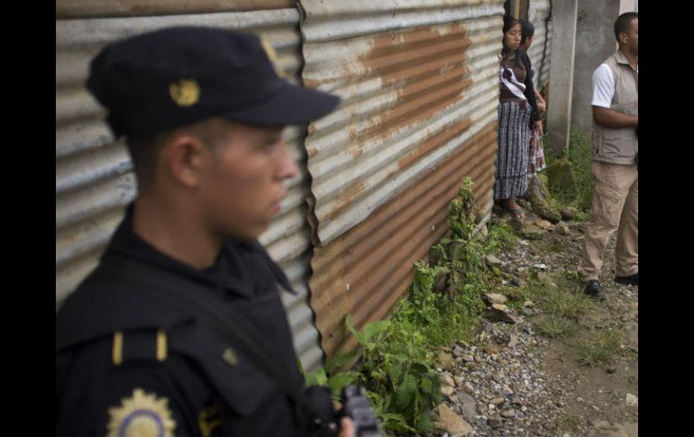 Los agredidos, un teniente y dos subtenientes, se dirigían desde San Juan Sacatepéquez hacia la comunidad de Ruiz. AP / ARCHIVO