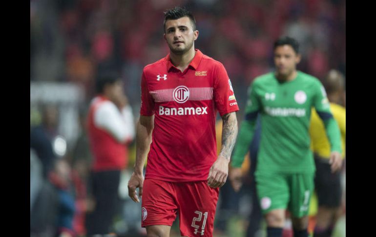 El jugador escarlata fue explusado del partido de Copa Toluca-Morelia. MEXSPORT / ARCHIVO
