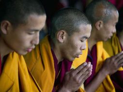 Los jóvenes que se inmolan de esta forma corean lemas pidiendo libertad en el Tíbet o el regreso al Dalai Lama a la región. AP / ARCHIVO